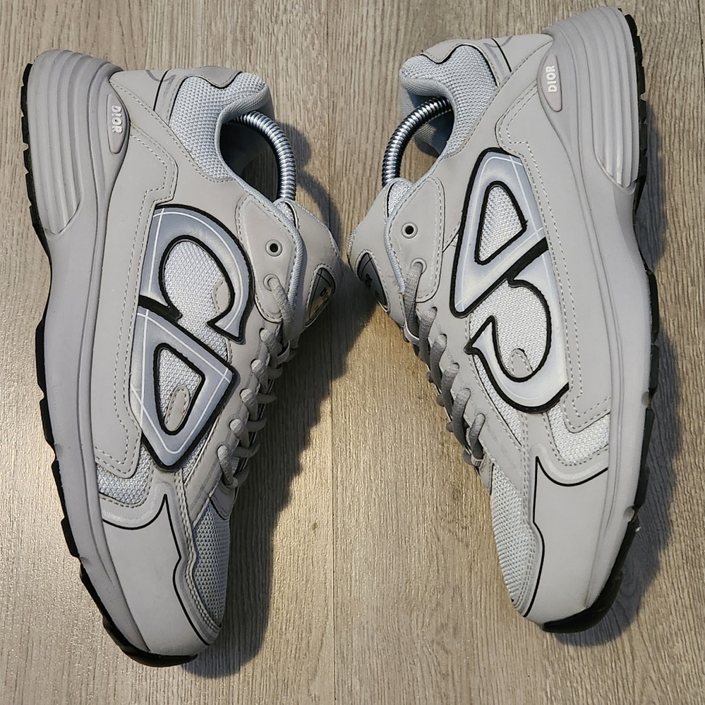 Christian Dior B30